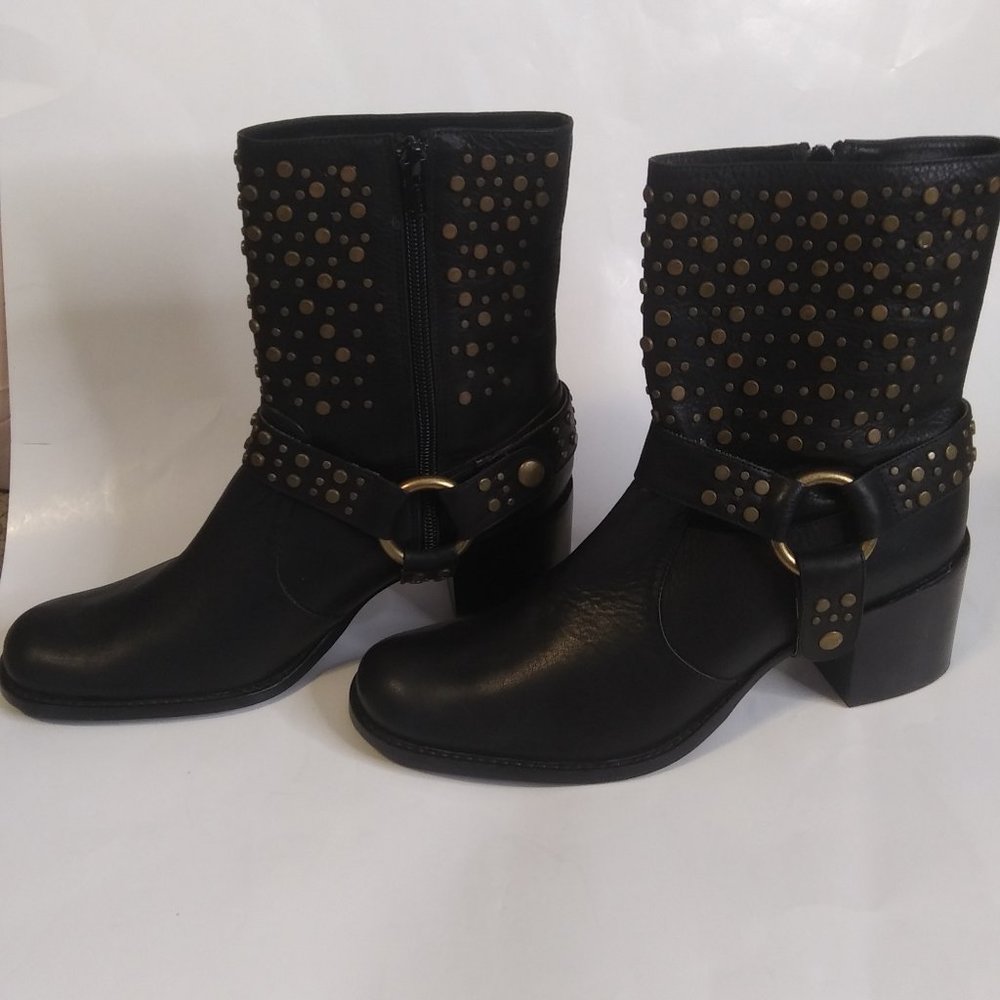 Jessica Bennett leather moto style boots metal studs JDusk size 8M